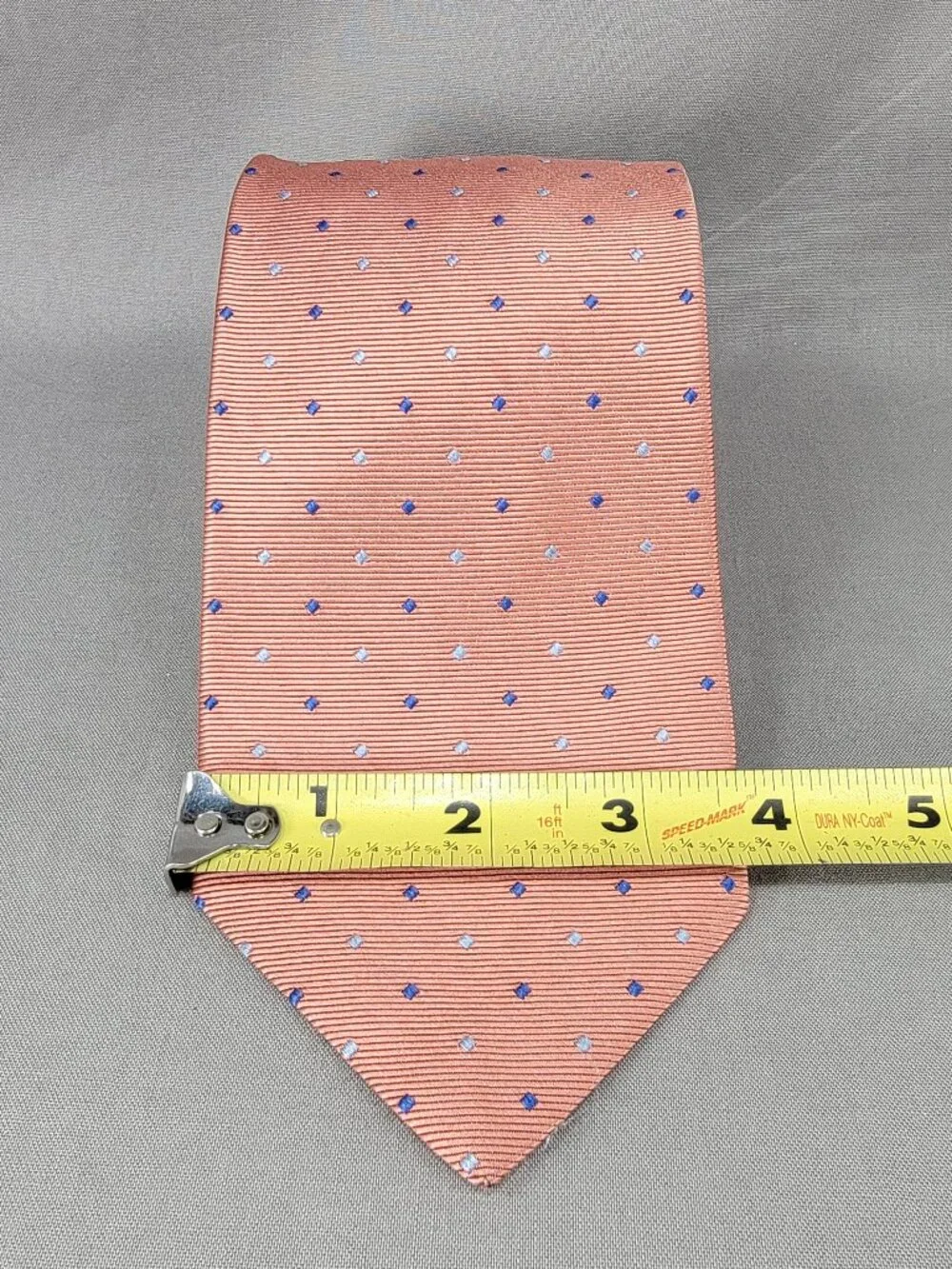Brooks Brothers 346 Silk Necktie Tie Mens Pink Blue Geometric Diamond Print USA